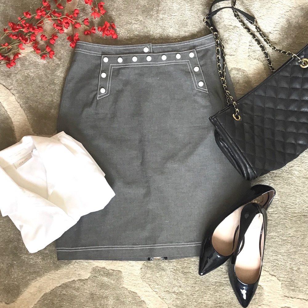 Stunning Worth Grey sailor-front style Skirt
